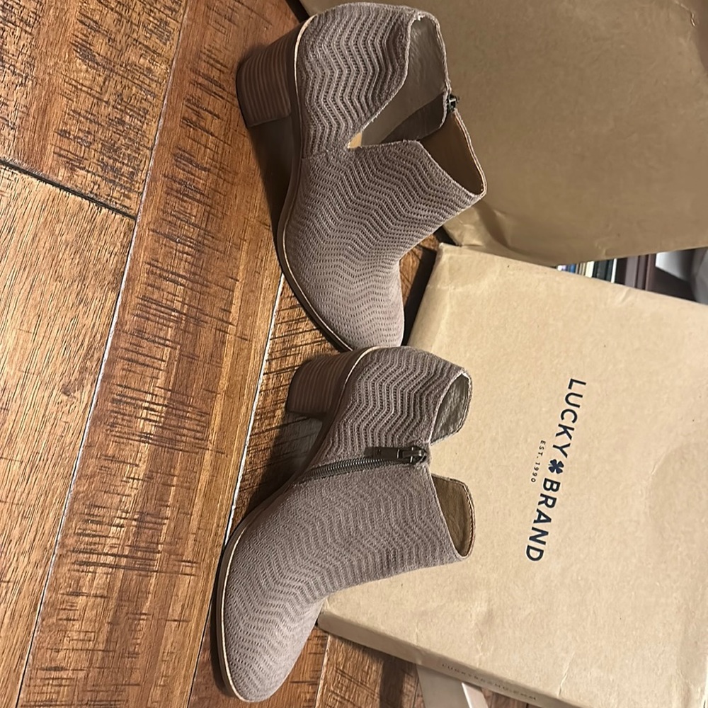 New Lucky Brand Booties